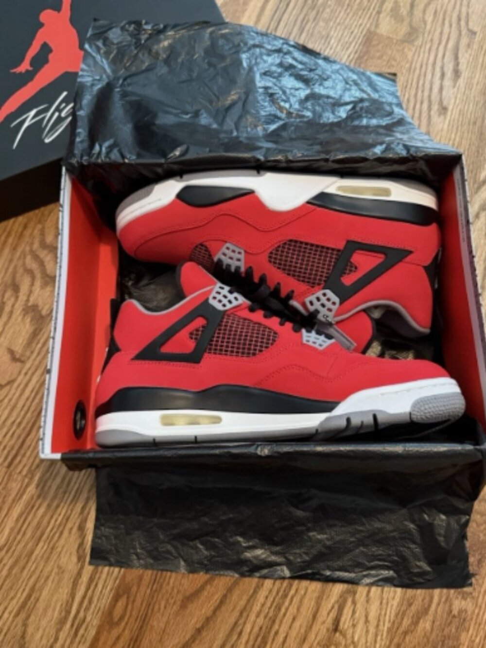 Jordan 4 Retro ’Toro Bravo’